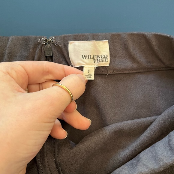 Aritzia Wilfred Free Vegan Suede Lis Pencil Skirt - Picture 6 of 12